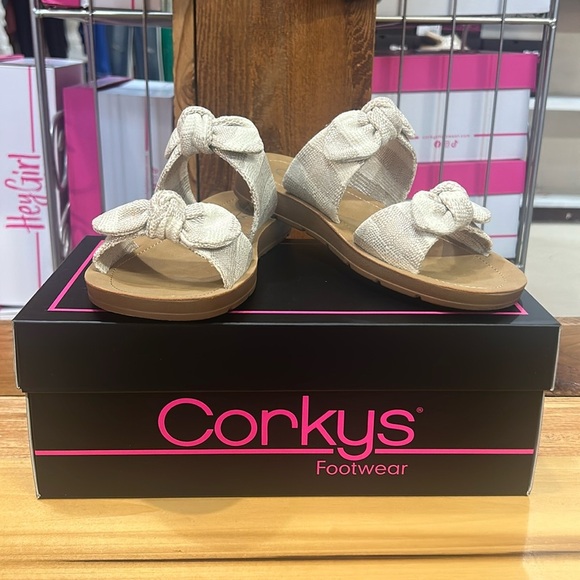 NWT Corkys Tan Natural Stripe Take a Bow Sandal - Picture 1 of 4